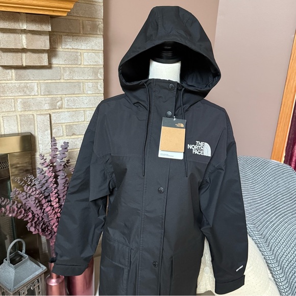 THE NORTH FACE Reign on Parka - Black - Picture 8 of 16